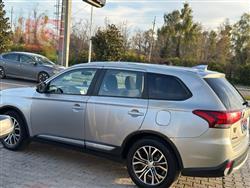 ميتسوبيشي اوتلاندر